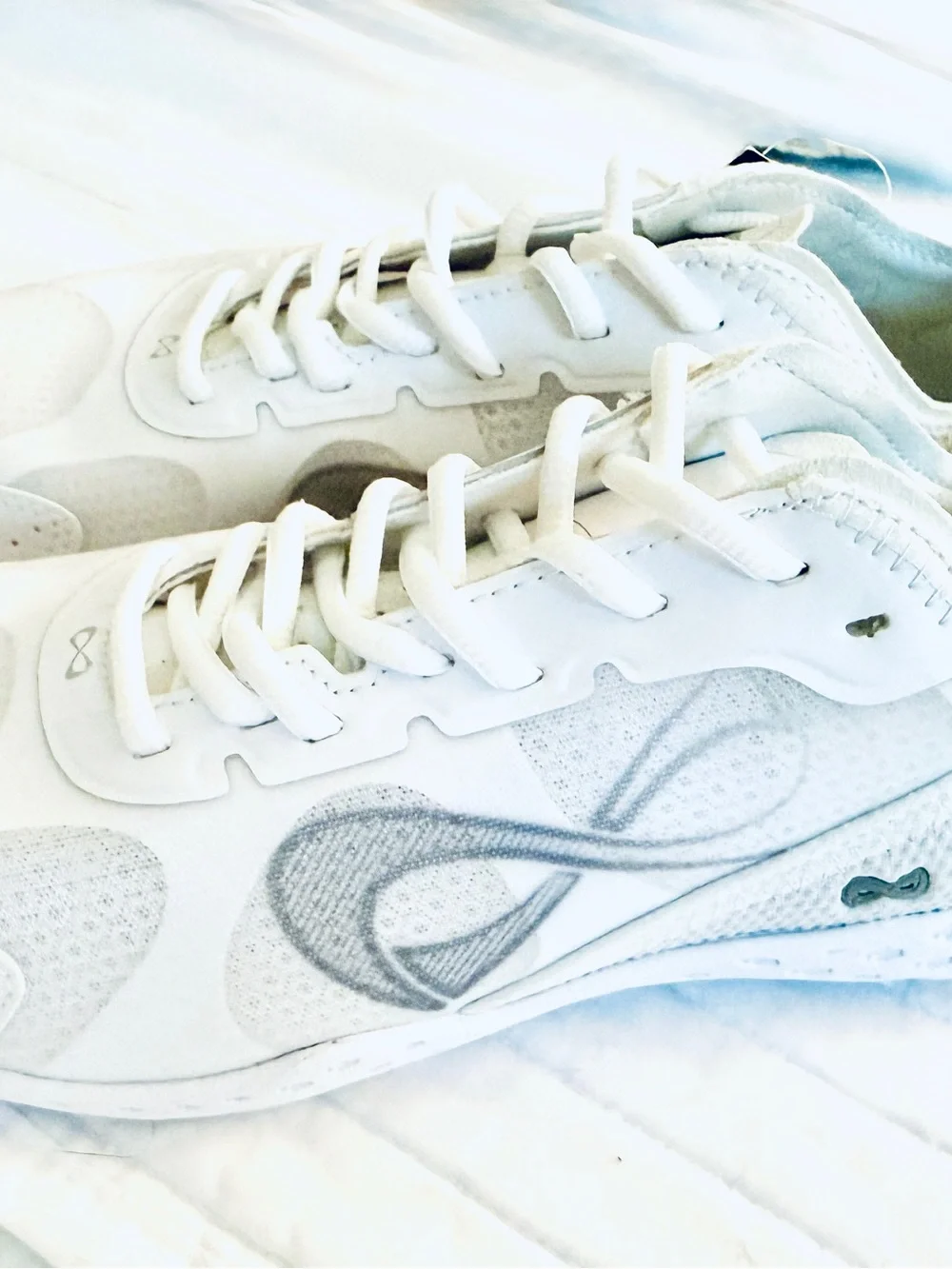 Nfinity Alpha White Cheer Shoes Women, Lightweight Breathable Sneakers Size 8